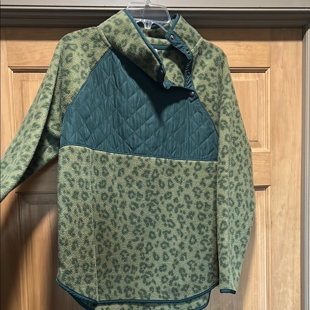 Green Leopard Print Pullover